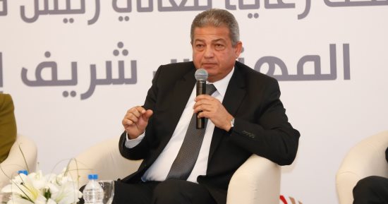 اليوم .. وزير الشباب يلتقى مع 1500 شاب من الإسكندرية 