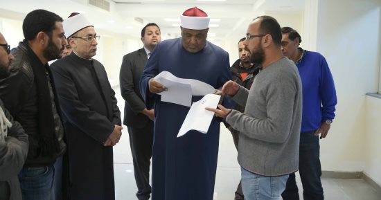 وكيل الأزهر يتابع التجديدات الخاصة بمنبى مجمع البحوث الإسلامية