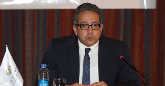 وزير الآثار يتفقد متحف سوهاج لتحديد موعد افتتاحه ويتابع أعمال طريق الكباش