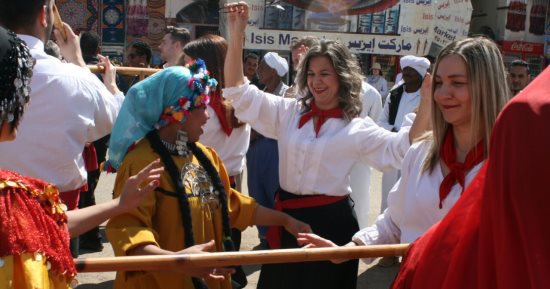 فعاليات اليوم.. انطلاق مهرجان أسوان للثقافة والفنون وأسبوع المرأة السويفية