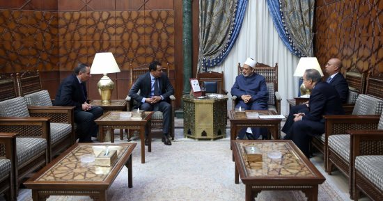 الإمام الأكبر: سفراء مصر عليهم دور كبير لدعم جهود الأزهر فى محاربة التطرف