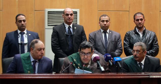 صور.. بدء جلسة النطق بالحكم  على المتهمين فى "خلية أوسيم"