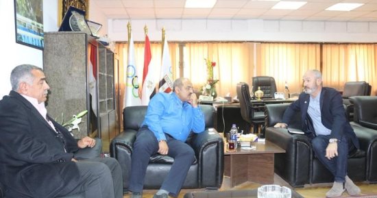 رئيس الأولمبية يستقبل المستشار الفنى بالاتحاد الدولى للفروسية