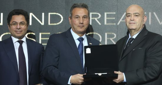 Business Today تكرم محمد الإتربى رئيس بنك مصر كأحد أفضل الشخصيات فى الاقتصاد