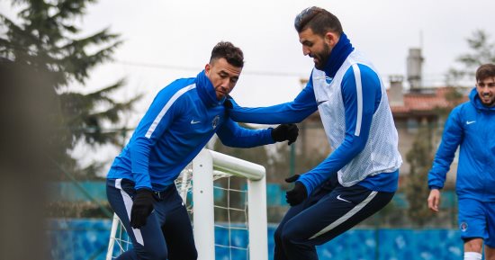 شاهد.. هزار تريزيجيه فى تدريبات قاسم باشا استعدادا لمباراة قيصرى سبور