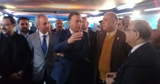 مواطن يطالب بزيادة سعر تذكرة المترو لـ5 جنيهات.. والوزير "لا تعليق"