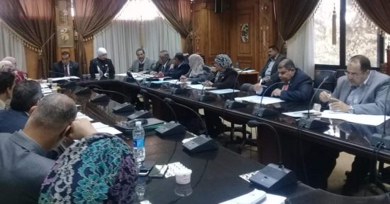"خدمة المجتمع وتنمية البيئة" بجامعة قناة السويس توافق على خطة الإصحاح البيئى