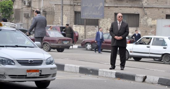 صور.. مدير أمن القاهرة يتفقد الخدمات المرورية ويطالب برفع السيارات المخالفة