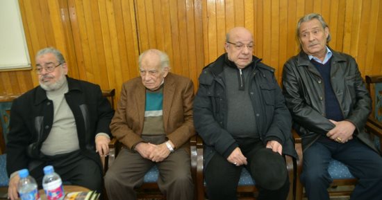 رشوان توفيق يقدم واجب العزاء فى رحيل محمد متولى