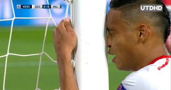 فيديو.. دى خيا ينقذ مانشستر يونايتد بتصد خرافى فى شوط أول سلبى أمام أشبيلية