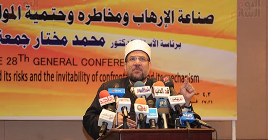 وزير الأوقاف: نستهدف تكوين لحمة وطنية للمثقفين ورجال الدين لمواجهة الإرهاب (صور)