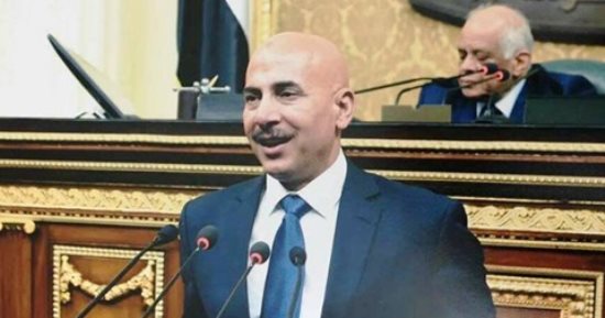 نائب يقترح الاعتماد على الغاز الطبيعى وشحن الكهرباء بدلا من البترول