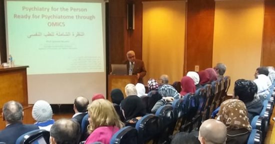 أحمد عكاشة: الاكتئاب على قمة الأمراض النفسية للنساء بنسبة 24 %