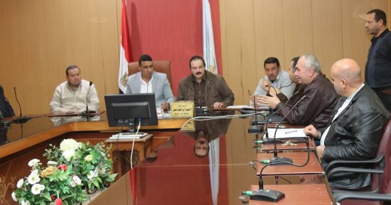 سكرتير مساعد محافظ كفر الشيخ يناقش المشروعات التنموية الجديدة