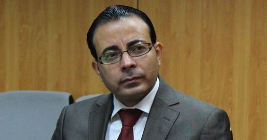 دندراوي الهواري: عماد البحيرى "ليمبى الإخوان"  تافه ومجهول ويتنكر لأهله 