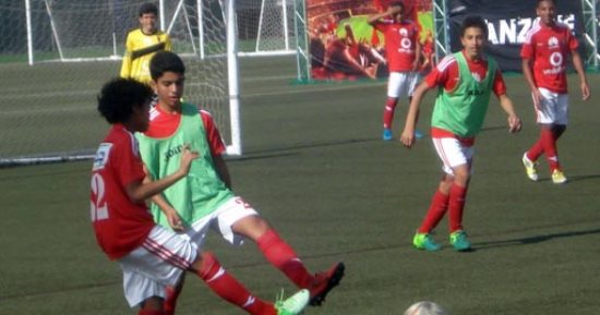 الأهلى يفوز على الأكاديمية الكندية فى كأس دبى للناشئين
