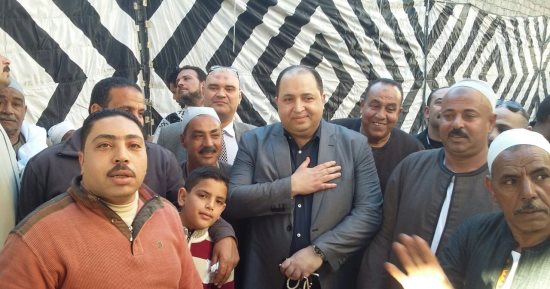 صور.. جلسة صلح تنهى خلافا بين تجار ماشية بدسوق وسنهور فى كفر الشيخ
