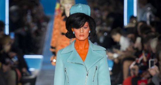 تعرف على مجموعة "moschino" الجديدة بأسبوع الموضة بميلان  