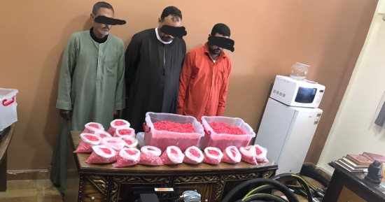 ضبط 3 سائقين لحيازتهم 75000 قرص مخدر فى حملة أمنية بالإسكندرية