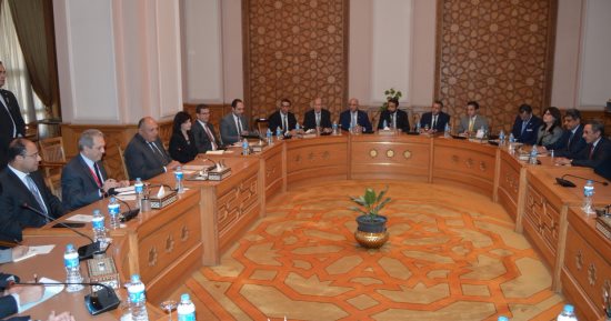 وزير الخارجية يبحث مع وفد غرفة التجارة الأمريكية تعزيز التبادل التجارى