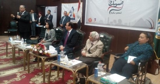 عضو المجلس القومى للمرأة: "نحن فى حالة حرب.. ومصر لم تسقط"