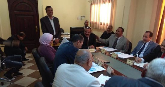 فيديو.. رئيس مياه القناة: تطهير خزانات محطات مياه الشرب فى محافظات القناة