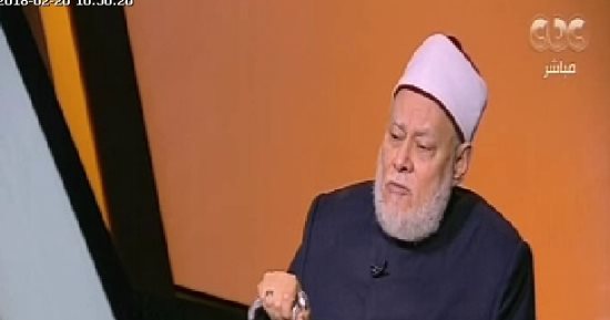 على جمعة: يجوز تسييد الرسول داخل الصلاة وبالأذان