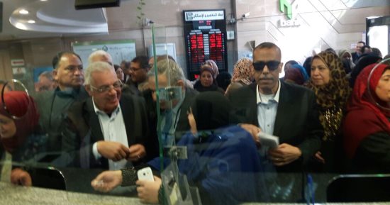 موظفو الديوان العام ببورسعيد يتبرعون لصندوق تحيا مصر لدعم الجيش