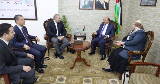 الوفد الأمنى المصرى يلتقى وزير الأشغال الفلسطينى لبحث تفعيل المصالحة