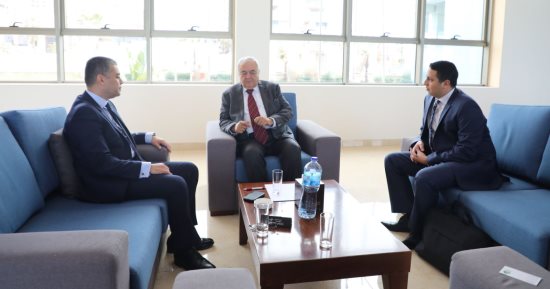 الوفد الأمنى المصرى فى غزة يلتقى وزير العمل الفلسطينى لبحث تفعيل المصالحة