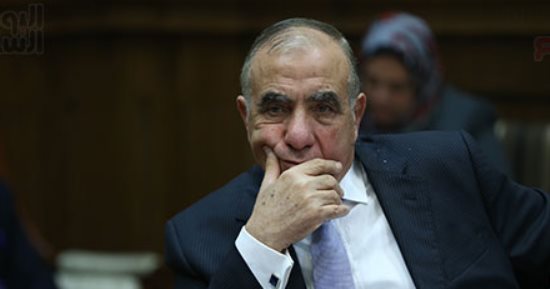 أبو بكر الجندى ردا على حركة تغيير المحافظين: "اعفينى من السؤال ده"