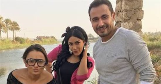 محمد نجاتى ينتظر عرض " الخروج عن النص" فى أعياد الربيع