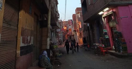 اضبط مخالفة.. طريق مليج ميت فارس ببركة السبع يعانى الظلام "صور"
