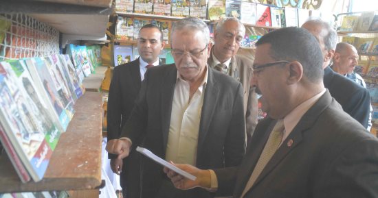 صور.. محافظ المنيا يفتتح معرض "كتاب التحدى" برعاية دولة الإمارات