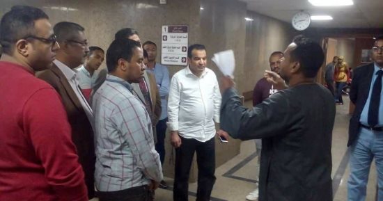 صور.. النائب أحمد أدريس يتابع حالة المرضى بمستشفيات الأقصر بعد الشكاوى المتكررة