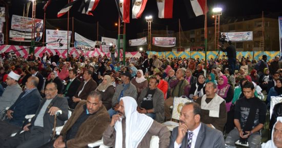 صور.. مؤتمر شعبى حاشد لتأييد الرئيس السيسى فى السويس