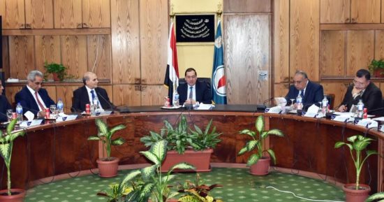 وزارة البترول تشكل مجموعة عمل لبحث التعاون مع مؤسسة النفط الليبية