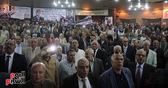 مؤتمر عمال الغزل والنسيج لدعم السيسى بانتخابات الرئاسة