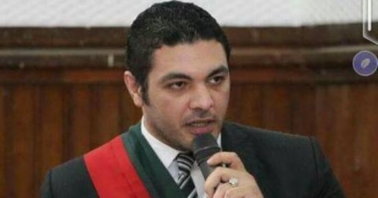 "اغتيال البراءة".. السجن المشدد 6 سنوات لأب عذب طفله حتى الموت بمساعدة زوجته.. التحقيقات تكشف سلخانة داخل منزل المتهمين بالخليفة.. وتؤكد: زوجة الأب أجبرت الطفل على تقيؤ طعام تناوله دون إذنها حتى فارق الحياة