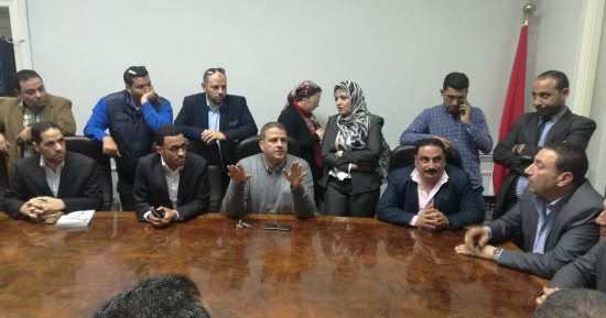 مجلس نقابة الصيادلة يجتمع لبحث تنفيذ حكم إعادة النقيب محيى عبيد