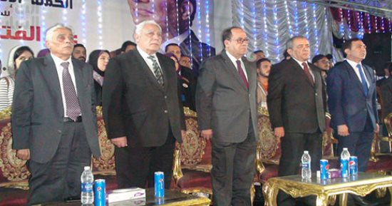 صور.. الآلاف بمؤتمر "كلنا معاك" فى دمياط يؤيدون السيسى لفترة رئاسة ثانية