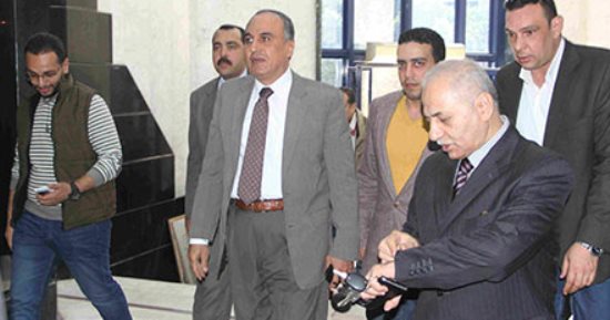 نقيب الصحفيين يدعو الشعب المصرى للمشاركة فى انتخابات الرئاسة