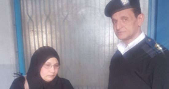 شرطة النقل تعيد 8 آلاف جنيه لسيدة فقدتها فى محطة مترو شبرا الخيمة