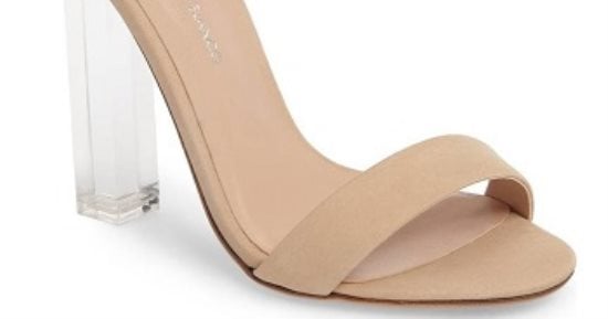 أحلى من "الشبشب" مافيش.. خبراء الموضة يستقرون على موديلات أحذية ربيع 2018