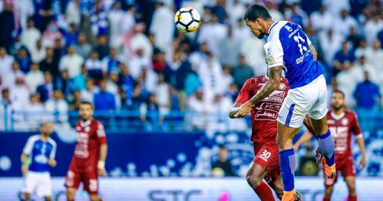 فيديو.. الفيصلى يخسر أمام الهلال بمشاركة صالح جمعة فى الدورى السعودى