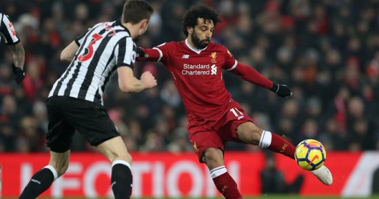 فيديو.. أسطورة المنتخب الهولندى فرانك ريكارد لـ محمد صلاح: أنت لاعب رائع
