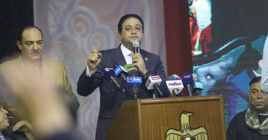بدء المؤتمر الجماهيرى لمستثمرى وسكان هضبة الأهرام لدعم السيسى