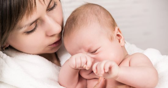 فى هذه الحالة.. قد تكونين سببا فى زيادة الغازات لدى طفلك الرضيع