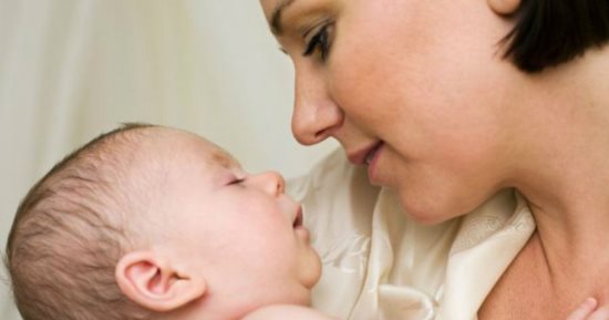 لو أم لأول مرة.. أشياء تحتاجين معرفتها حتى لا تصابين بالاكتئاب
