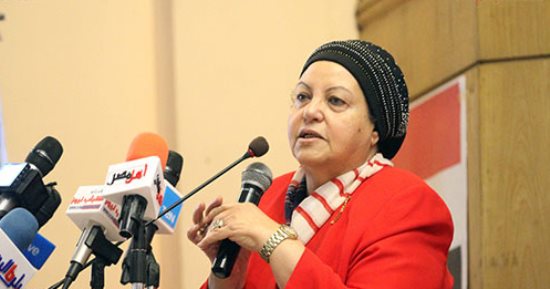 عائشة عبد الهادى: "كلنا وراء الوطن والدولة وقيادتها والسيسى" (صور)